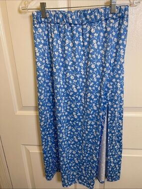 Bright Sky Blue Maxi Skirt with Allover White Flowers